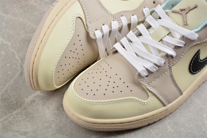 Air Jordan 1 Low SE 