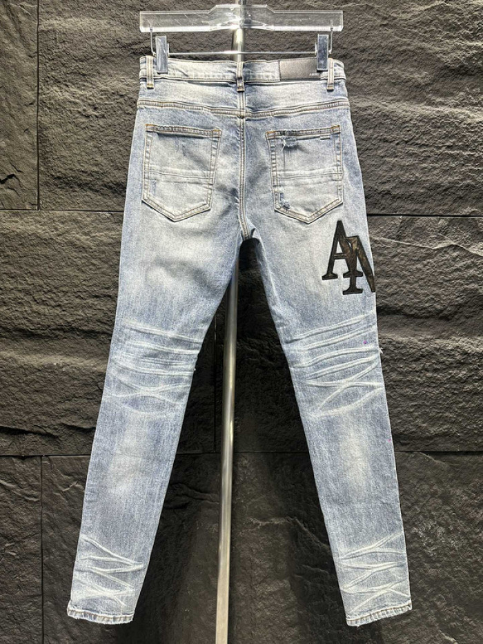 AM1R1 AM229-104