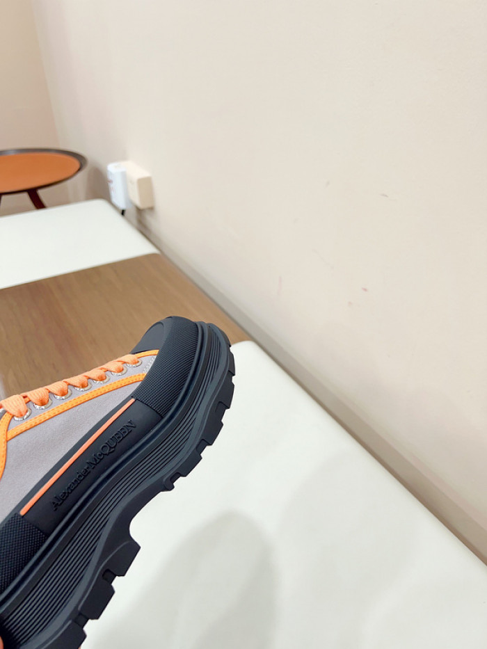 A1EXANDER M*QUEEN SNEAKERS WHGP7-110