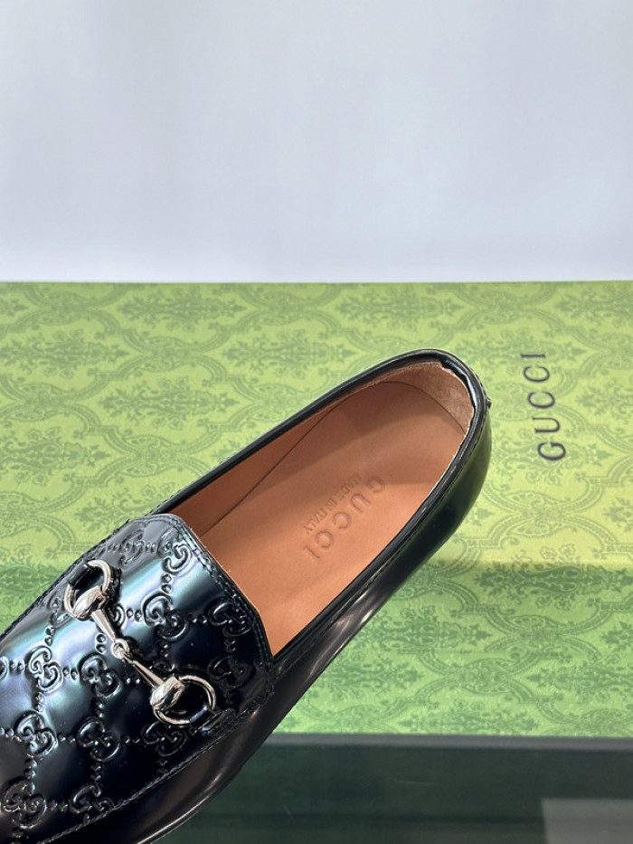 G*u*i1 loafers gu0613-058