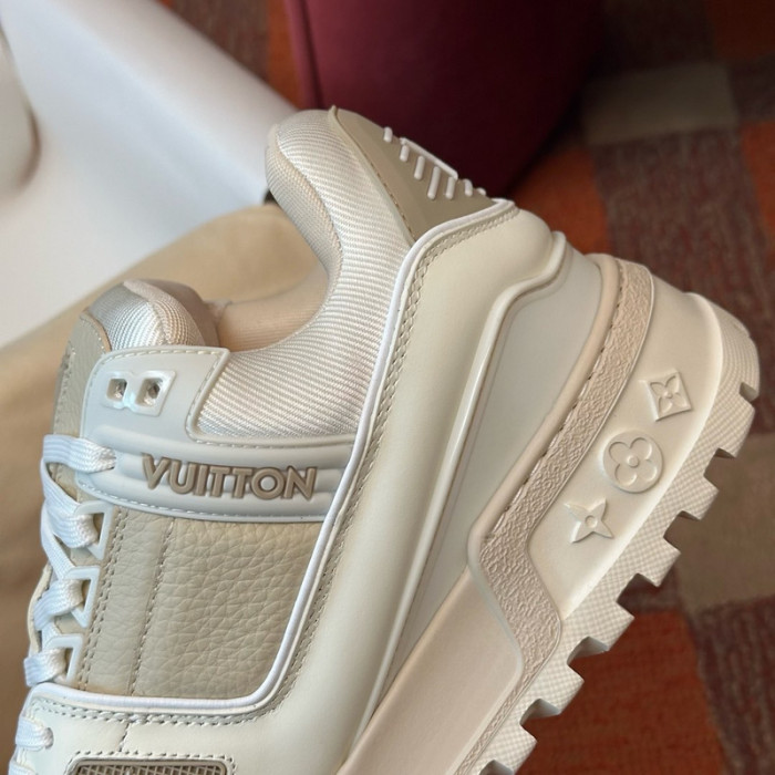 1V SNEAKERS 1V0425-261