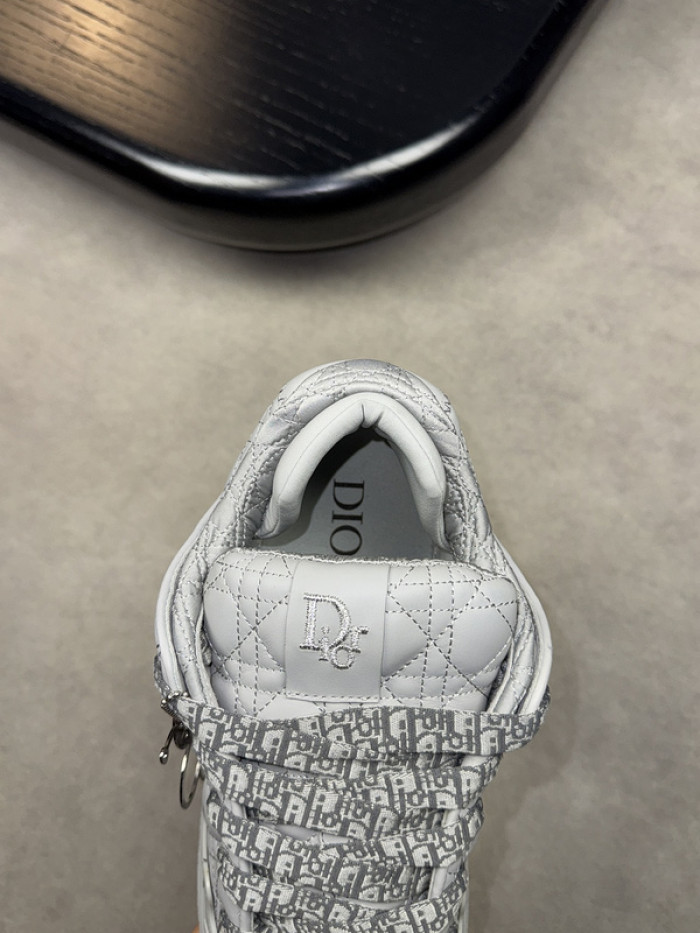 D10R HEELS D896-143