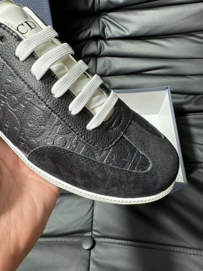 D10R SHOES D896-148