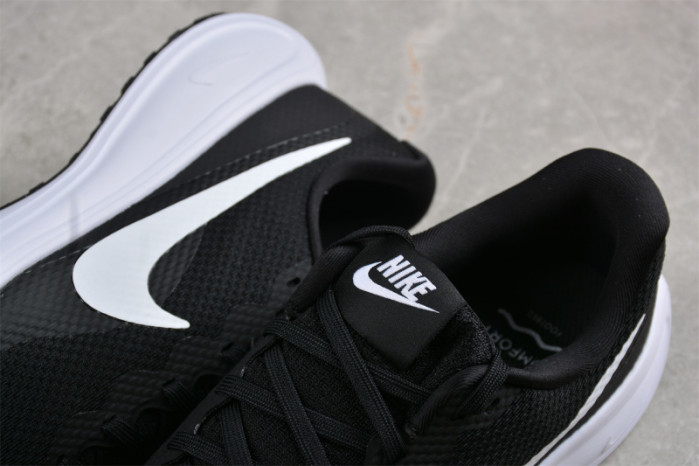 Nike Revolution 8 Black White HJ9198-003