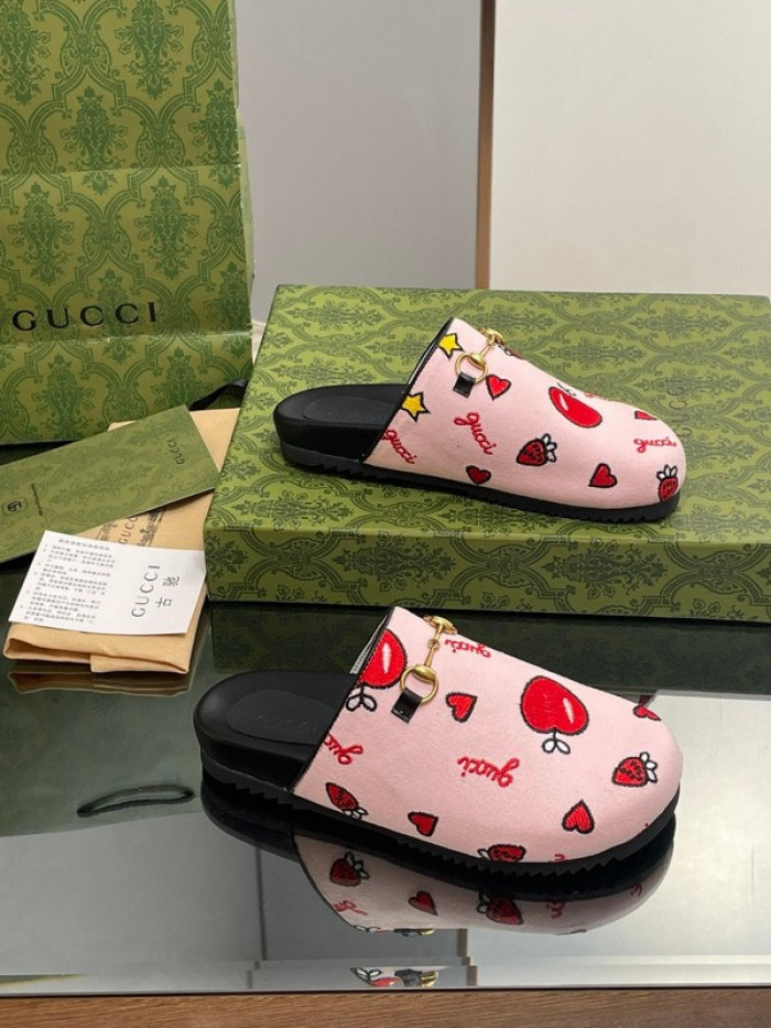 guc* slippers dr258-067