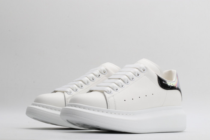 A1exa*der Mcqv*en SNEAKERS