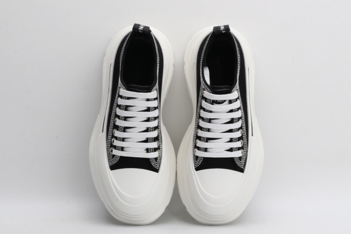 A1exa*der Mcqv*en SNEAKERS MC0518003