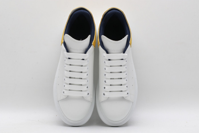 A1exa*der Mcqv*en SNEAKERS