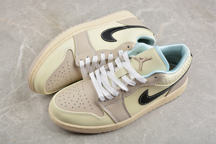 Air Jordan 1 Low SE 