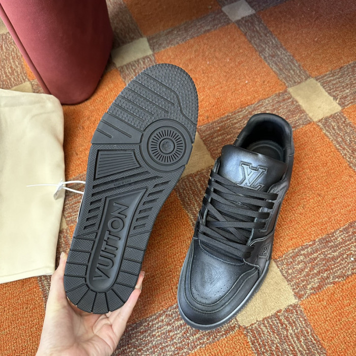 1V SNEAKERS 1V0425-149