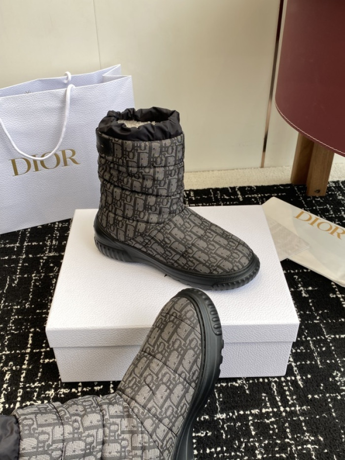D10R BOOTS D897-182