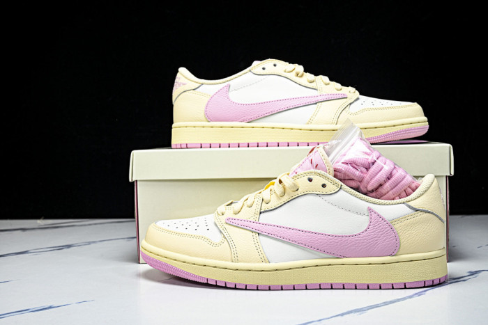 Travis Scott x Air Jordan 1 Low OG 