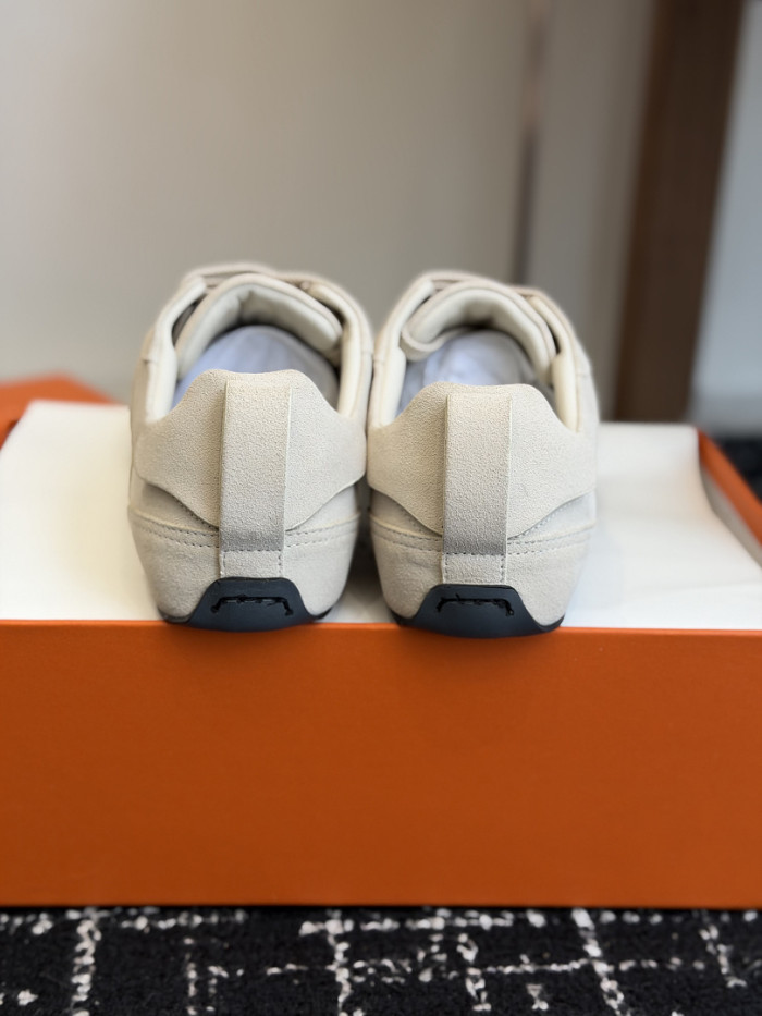 HER*MES SNEAKER HM1028-202