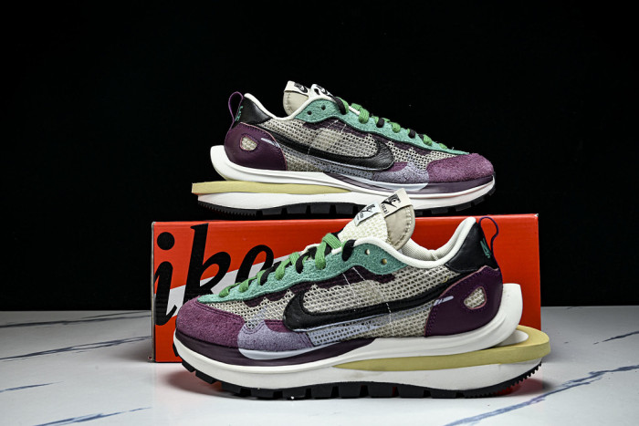 sacai x Nike VaporWaffle SP 