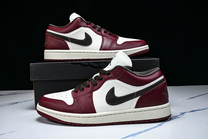 Air Jordan 1 Low SE 