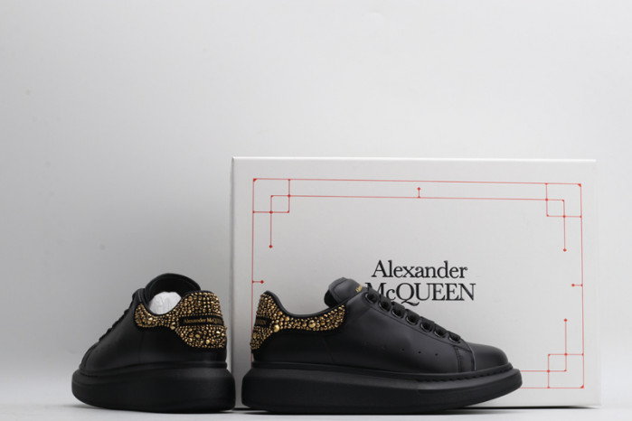 A1exa*der Mcqv*en SNEAKERS MC5563-023