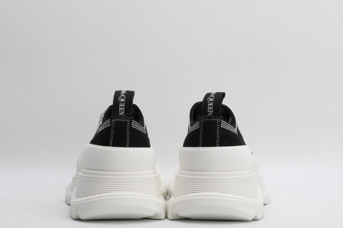 A1exa*der Mcqv*en SNEAKERS MC0518003