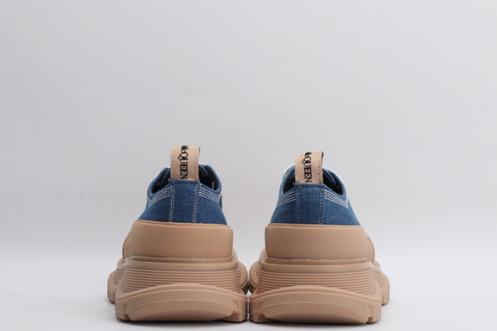 A1exa*der Mcqv*en SNEAKERS MC0518004