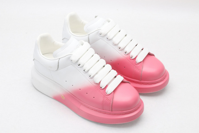 A1exa*der Mcqv*en SNEAKERS