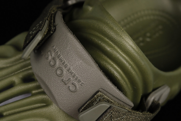 Salehe Bembury x Cr0c5 Polle x Clog "Army Green"