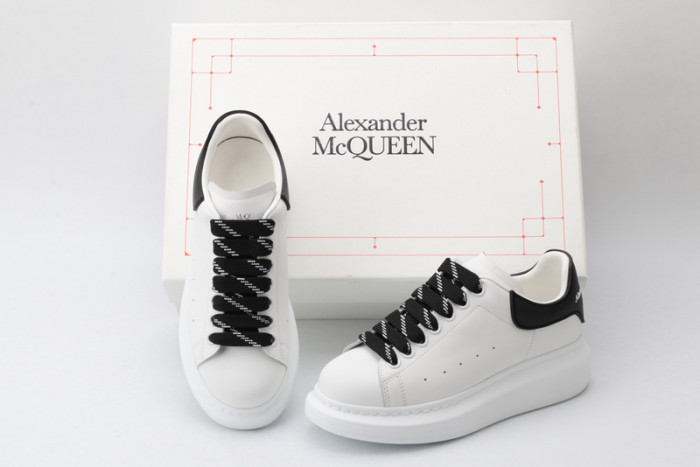 A1exa*der Mcqv*en SNEAKERS MC5563-029