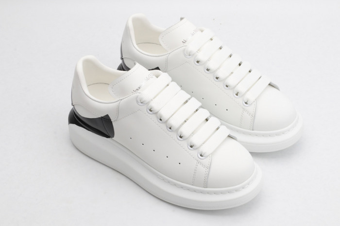 A1exa*der Mcqv*en SNEAKERS MC5563-033