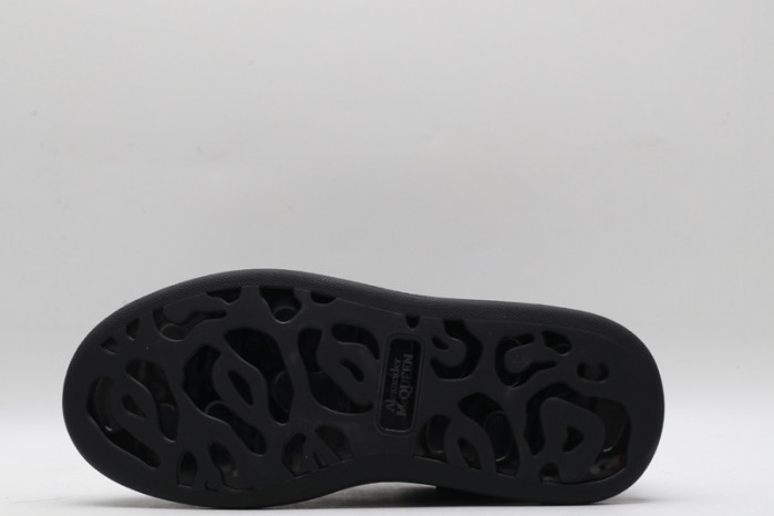 A1exa*der Mcqv*en SNEAKERS