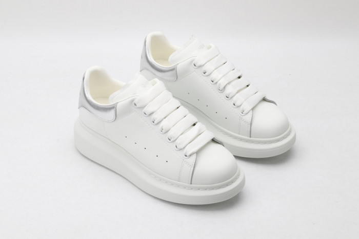 A1exa*der Mcqv*en SNEAKERS MC5563-045