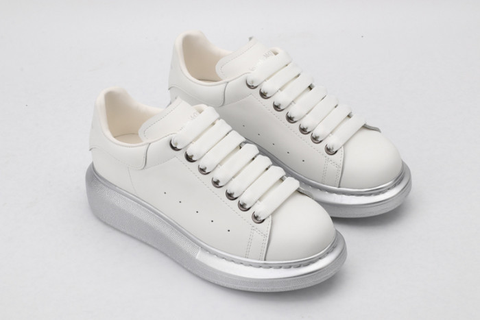 A1exa*der Mcqv*en SNEAKERS MC5563-072