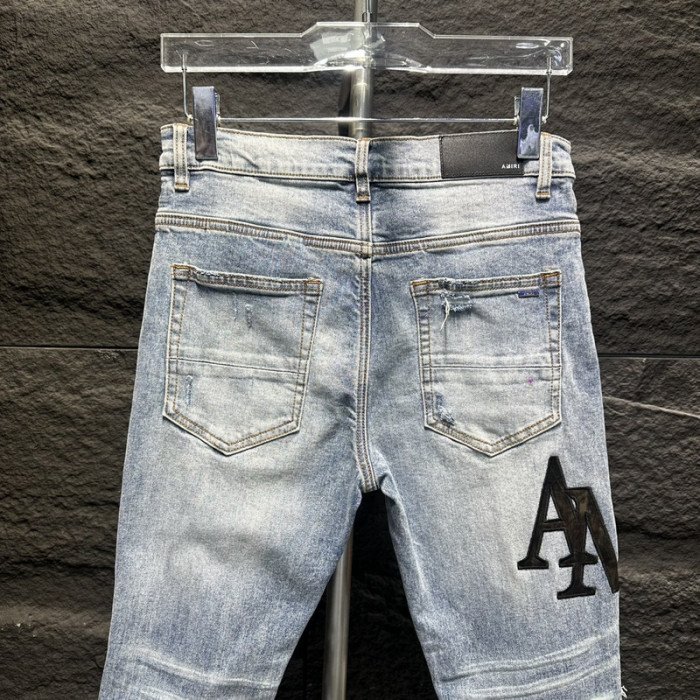 AM1R1 AM229-104