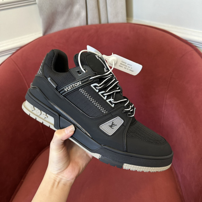 1V SNEAKERS 1V0425-114