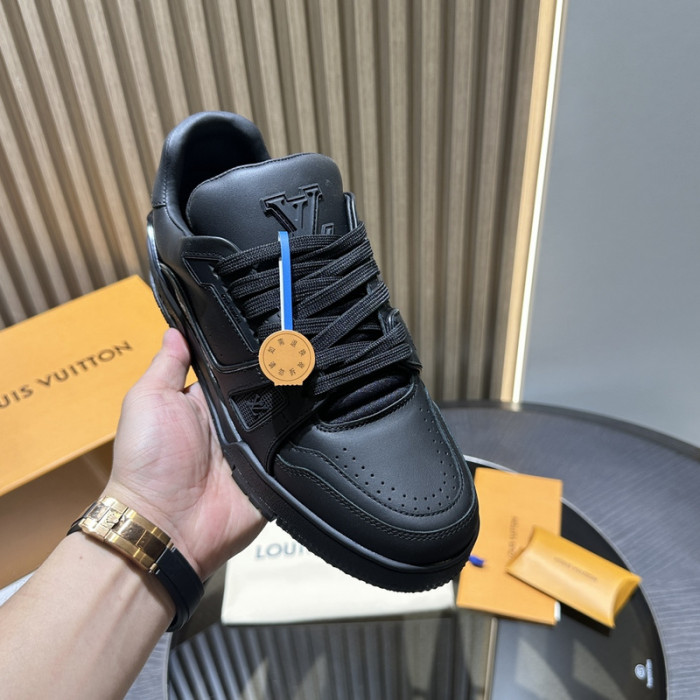 1V SNEAKERS 1V0425-135