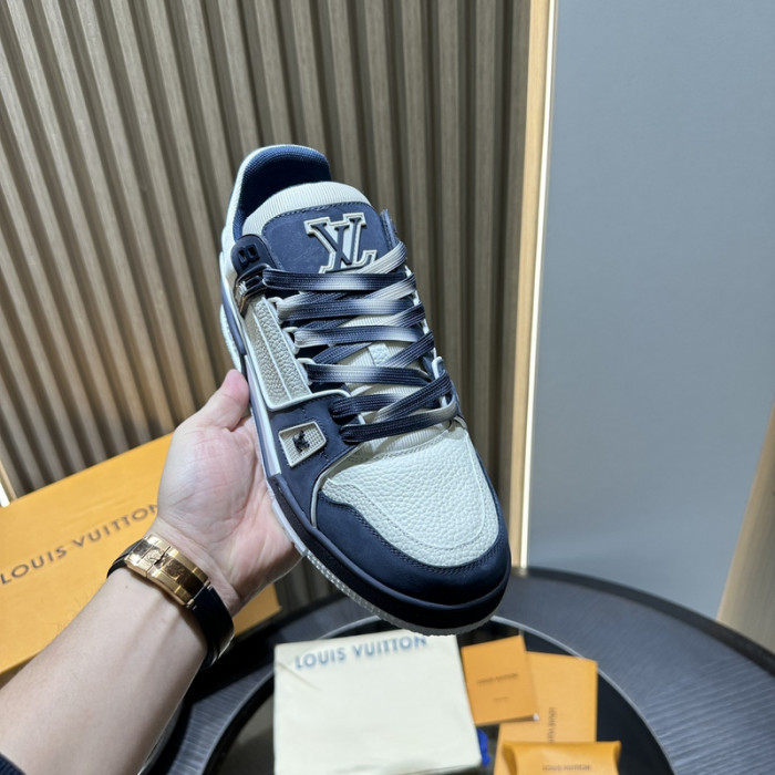 1V SNEAKERS 1V0425-136