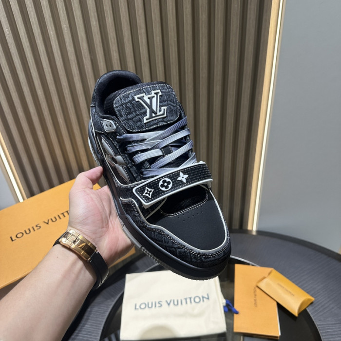 1V SNEAKERS 1V0425-139