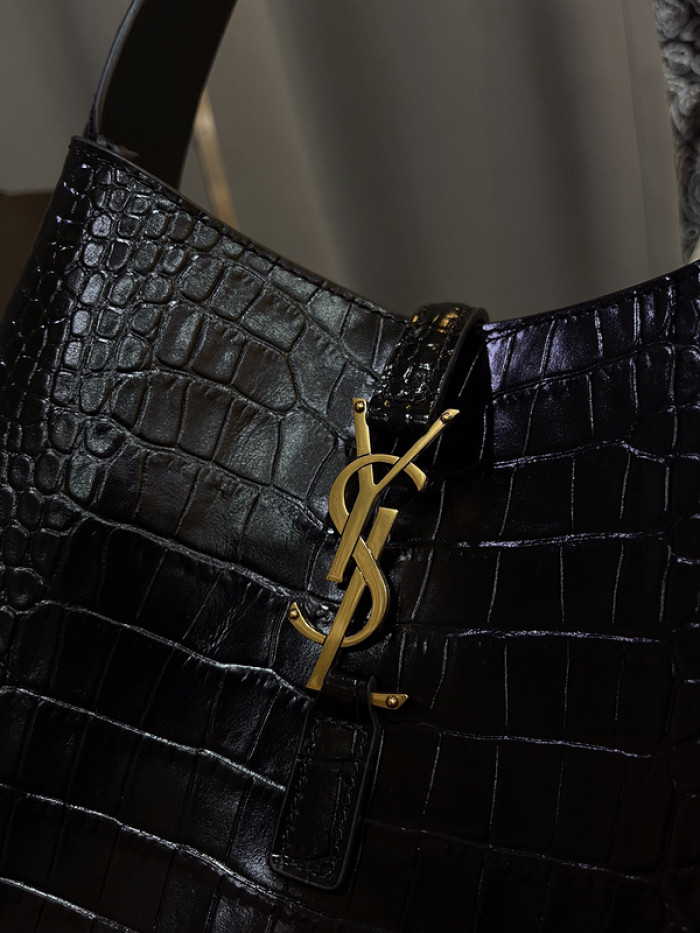 Y*SL bag B0113-176