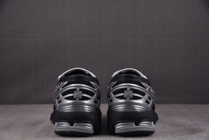 New Balance 1906L 