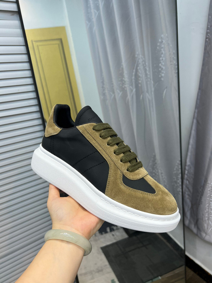 A1EXANDER M*QUEEN SNEAKERS WHGP7-75