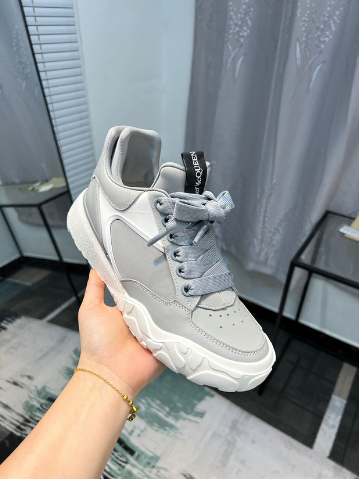 A1EXANDER M*QUEEN SNEAKERS WHGP7-145
