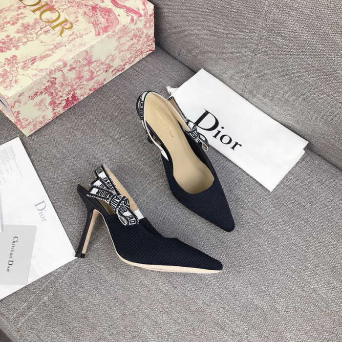 D10R HEELS D896-139