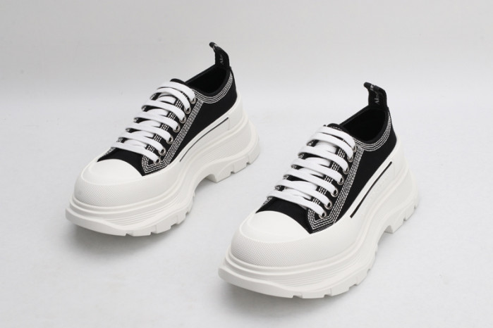 A1exa*der Mcqv*en SNEAKERS MC0518003