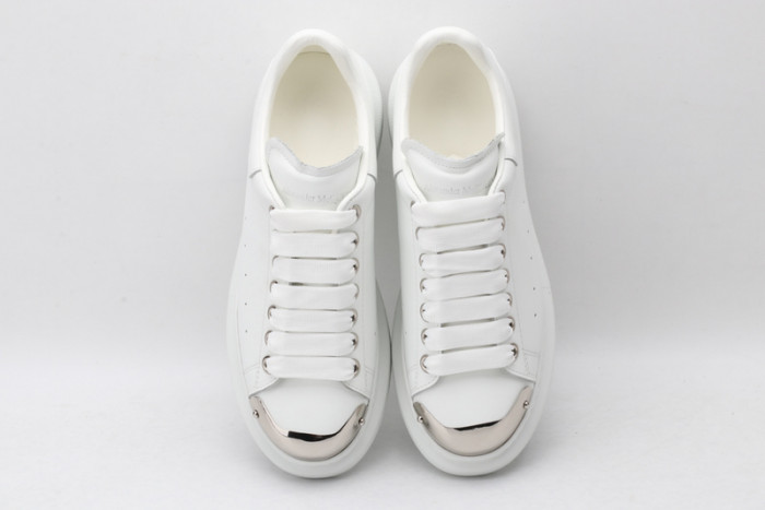 A1exa*der Mcqv*en SNEAKERS MC5563-057