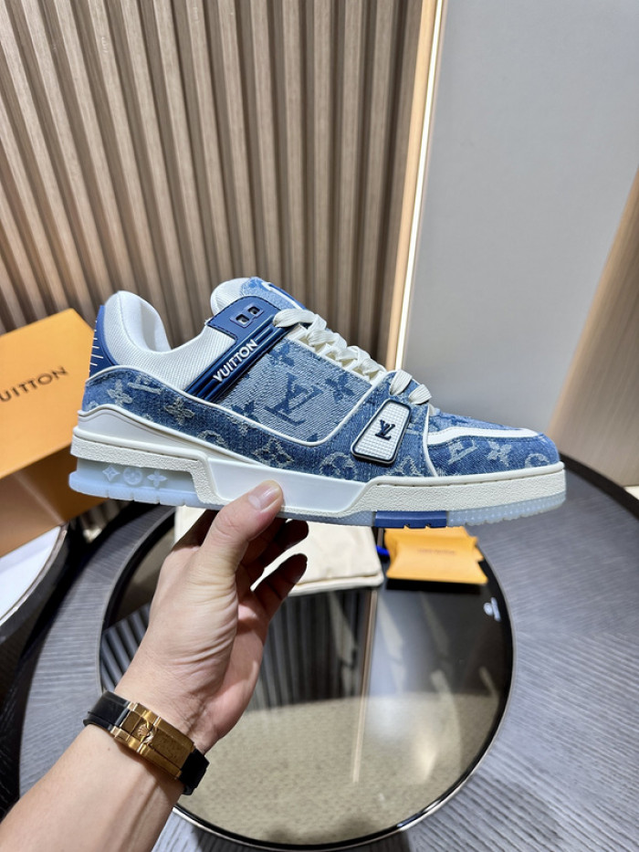 1V SNEAKERS 1V0425-168
