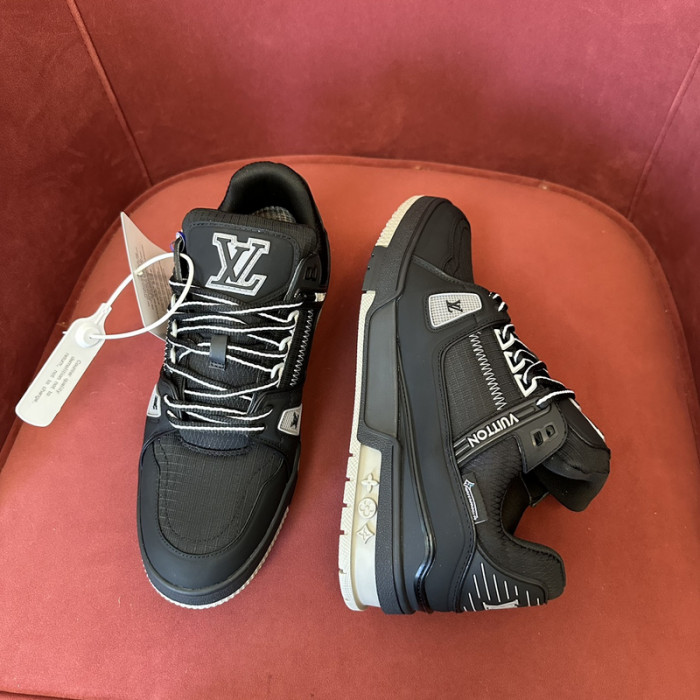 1V SNEAKERS 1V0425-260