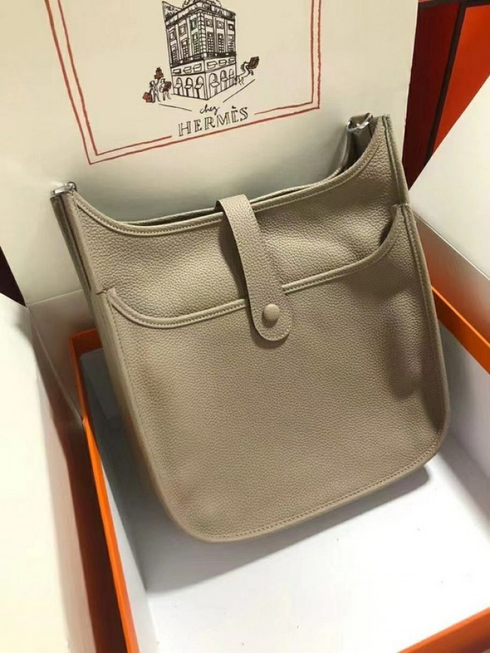 Her*mes bag B0113-184