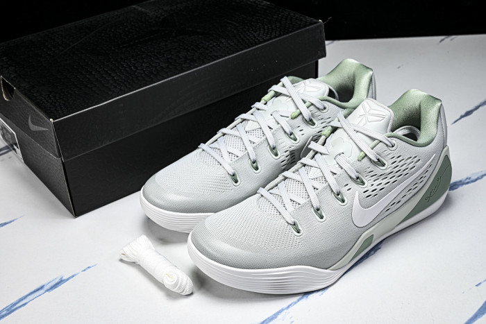 Nike Kobe 9 Elite Low EM Protro 