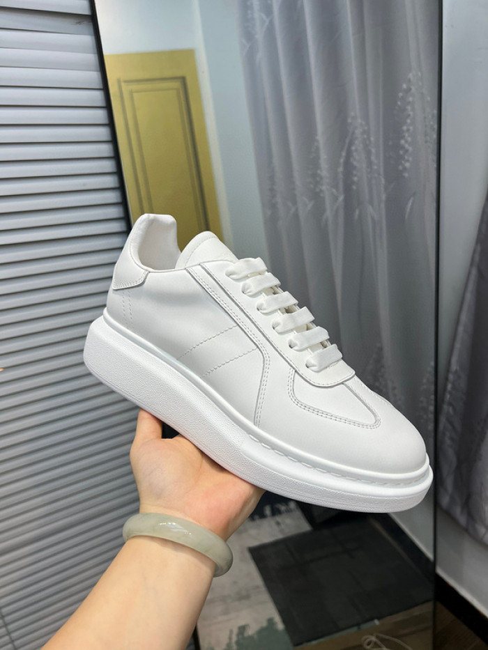 A1EXANDER M*QUEEN SNEAKERS WHGP7-73