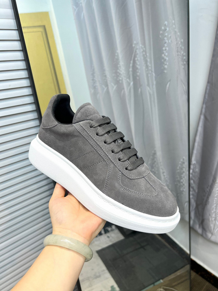A1EXANDER M*QUEEN SNEAKERS WHGP7-82