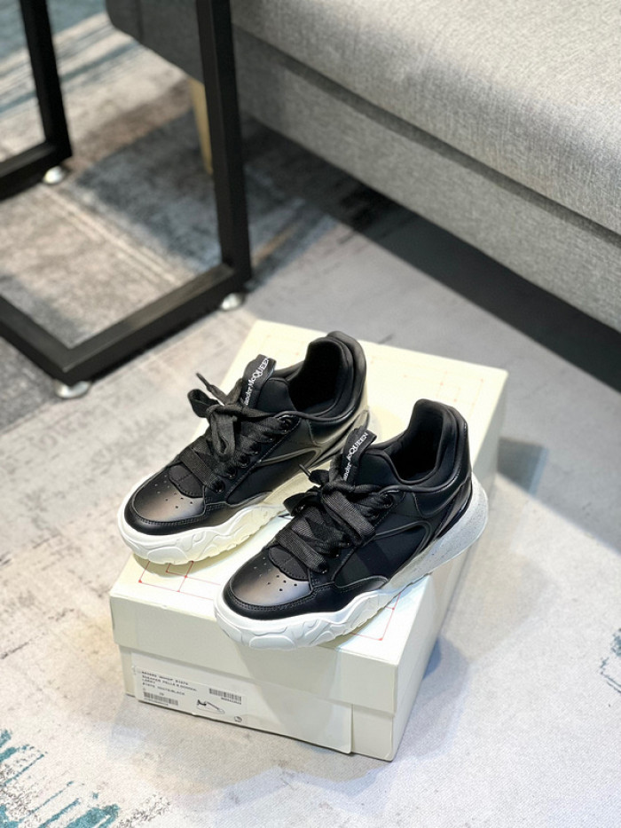 A1EXANDER M*QUEEN SNEAKERS WHGP7-152