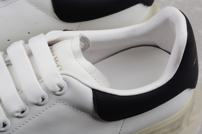 A1exa*der Mcqv*en SNEAKERS