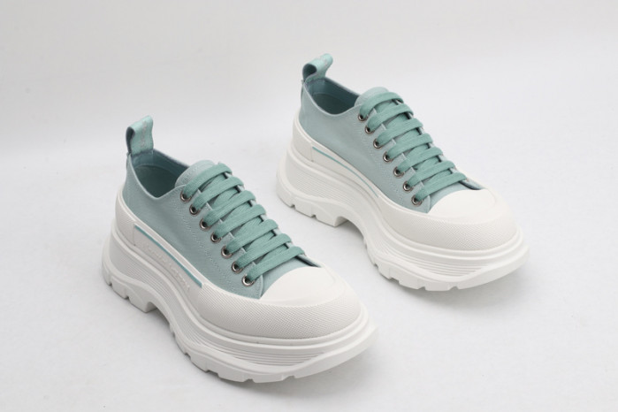 A1exa*der Mcqv*en SNEAKERS MC0518001